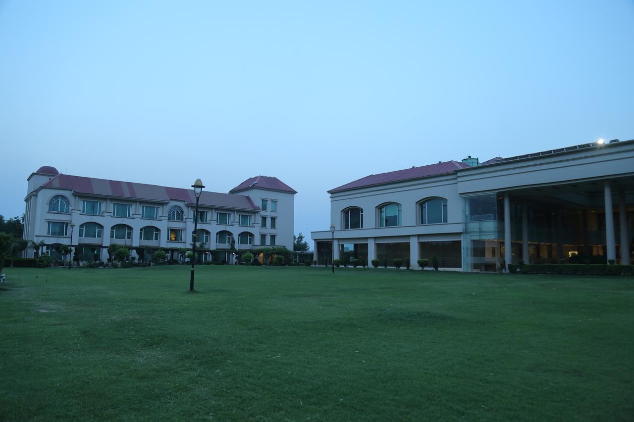 The Cabbana Resort & Spa Фагвара Экстерьер фото